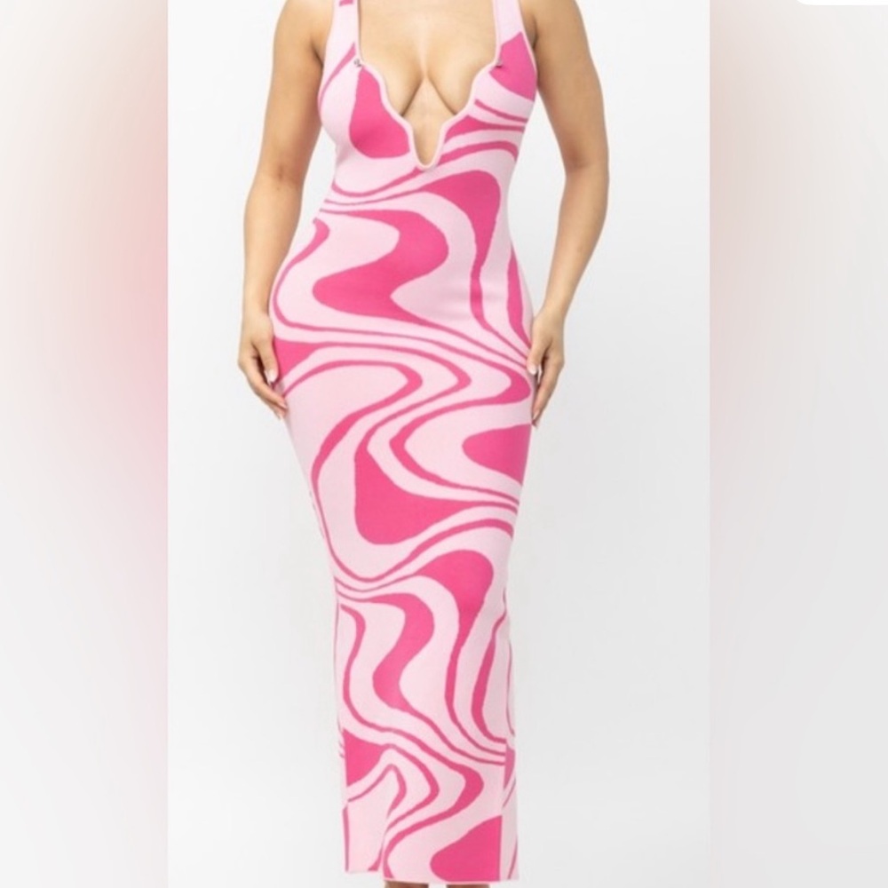 Pretty N Pink (Eshay’s Boutique) please read the full description